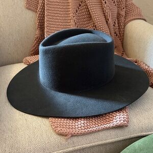 Gigi Pip Hat